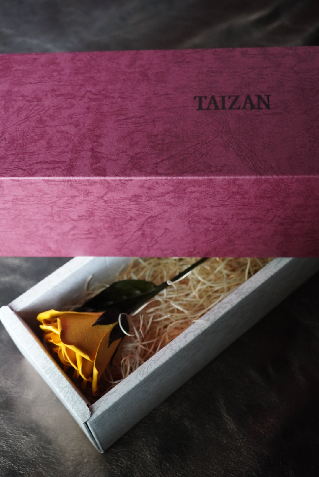 TAIZAN ROSE - WineRed