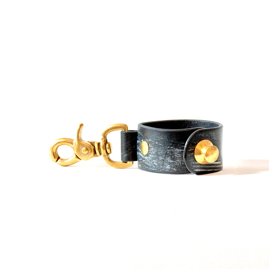 Fashion accessory holder